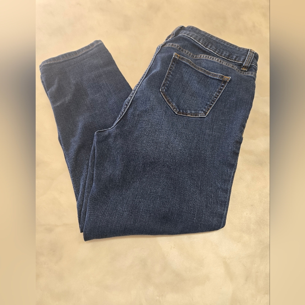 Westport Women's Deep Indigo Signature Fit Cropped Jeans Size 12P